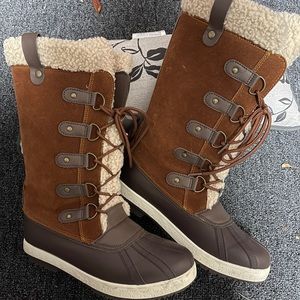 JUSTFAB Brown snow boots